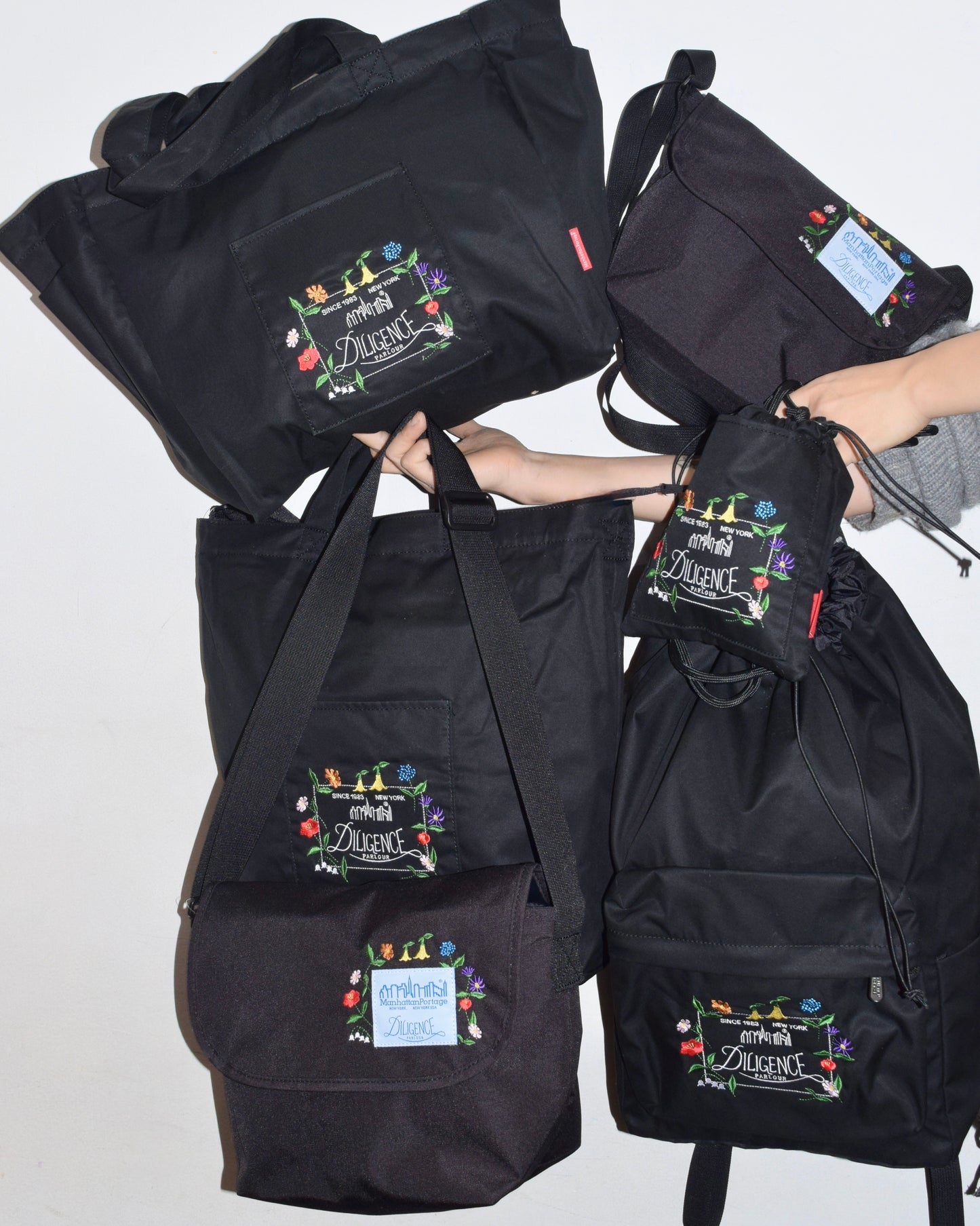 NYLON MESSENGER BAG (XS) BP W/DIV MGNT 500D CORDURA DPL