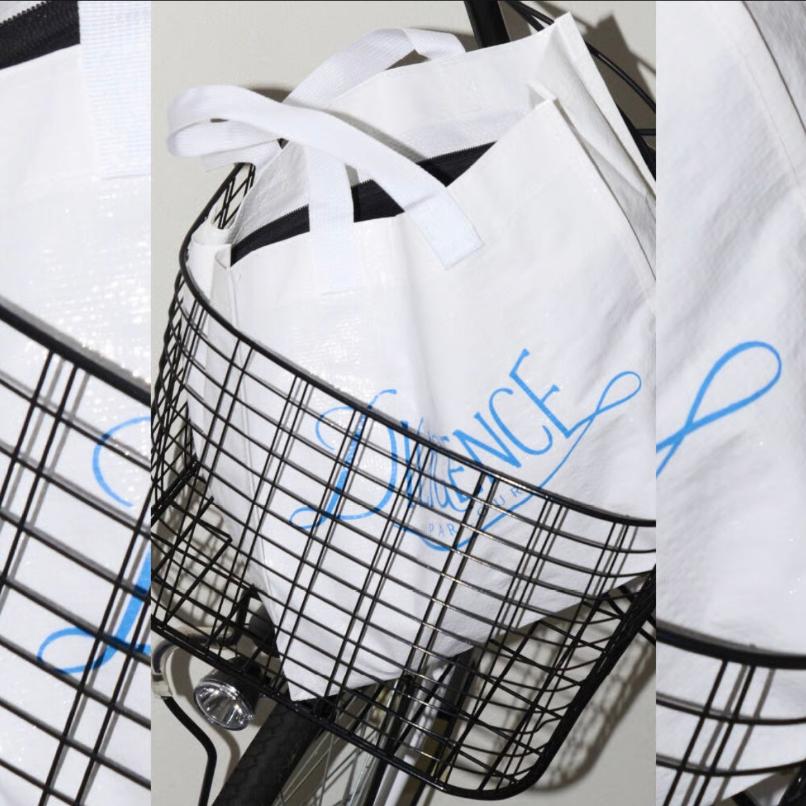 Picnic sheet logo tote bag【小】