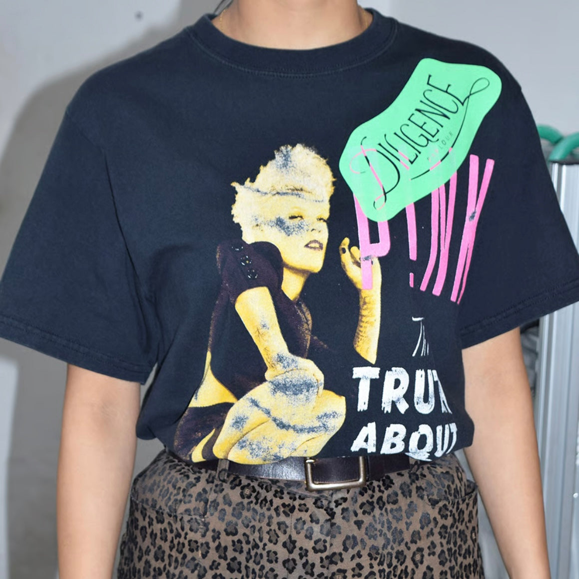 【USED】STICKER LOGOPRINT T-SHIRTSーBLACK17